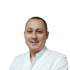 Врач Малых Захар Владимирович - Офтальмохирург